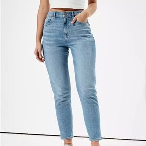 AE HIGH WAISTED MOM JEANS